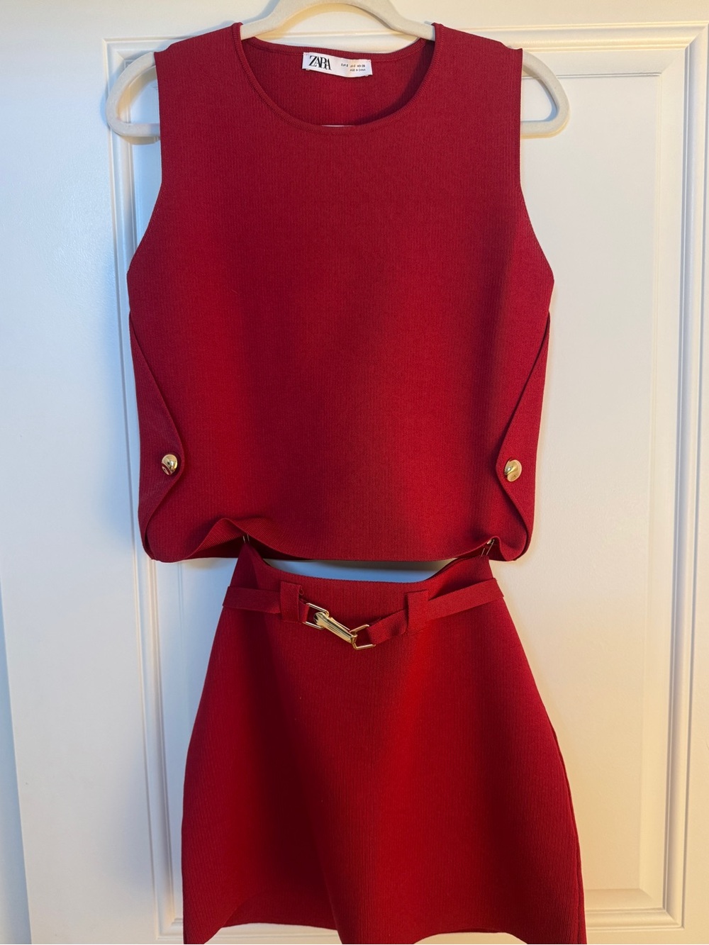 Zara Red Sleeveless Knit Crop Top & Belted Skirt Set - Picture 2 of 8